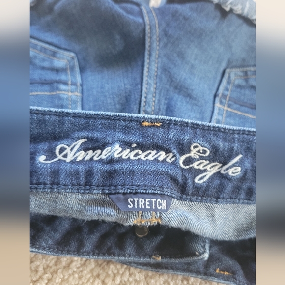 American Eagle stretch short short blue jean shorts women's size 2 Preowned - Picture 4 of 8